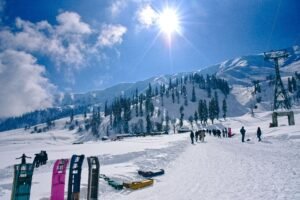 Kashmir Family Holiday (6 Days / 5 Nights)