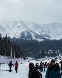 Kashmir Family Holiday (6 Days / 5 Nights)