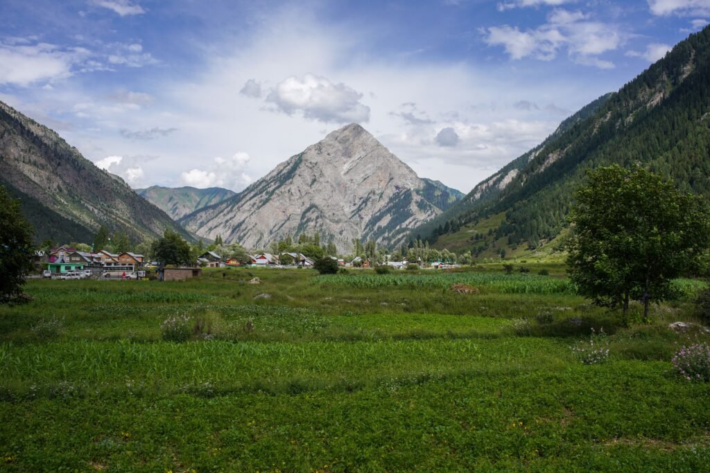 3 Days / 2 Nights Gurez Valley Tour