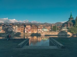 Luxury Kashmir Tour Package – 6 Nights / 7 Days